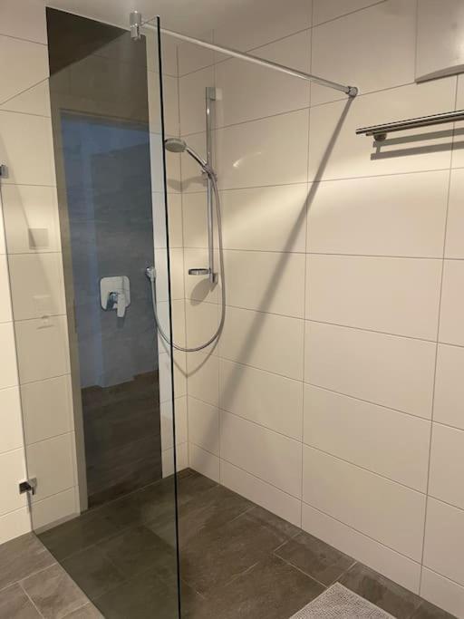 Ferienwohnung Zum Glueck Weißensberg المظهر الخارجي الصورة